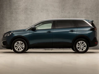 Peugeot 5008 Peugeot 5008 1.2 PureTech Sport 7 Persoons (APPLE CARPLAY, GROOT NAVI, LEDER, GETINT GLAS, SPORTSTOELEN, 360 CAMERA, CRUISE, NIEUWE APK, NIEUWSTAAT) - afbeelding nr 2