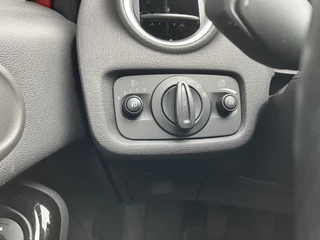 Ford Fiesta Ford Fiesta 1.0 EcoBoost Titanium X 101 pk | dealer onderhouden | climate control | trekhaak | camera | cruise control - afbeelding nr 22