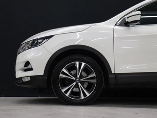 Nissan QASHQAI Nissan QASHQAI 1.2 N-Connecta [PANORAMADAK, CAMERA V+A, KEYLESS ENTRY, CRUISE, CLIMATE, NIEUWSTAAT] - afbeelding nr 3