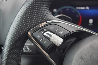 Škoda Karoq Škoda Karoq 1.5 TSI DSG Sportline/ Panodak/ Standverwarming/ Camera/ ACC/ DCC - afbeelding nr 37