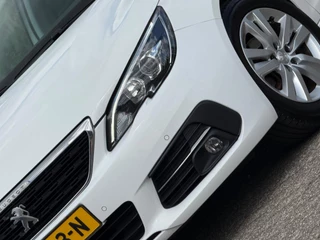 Peugeot 308 Peugeot 308 SW 1.2 PureTech 110PK Executive - Blanc - Panorama - Compleet onderhouden - afbeelding nr 19