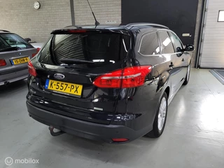 Ford Focus Ford Focus Wagon 1.0 Titanium Edition/Cruise/Airco/Trekhaak - afbeelding nr 11