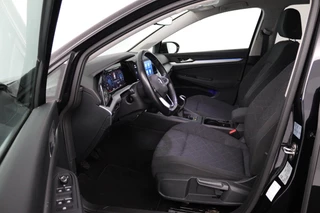 Volkswagen Golf Volkswagen Golf 1.0 TSI Life (PARKEERSENSOREN, CRUISE CONTROL ADAPTIEF, NAVIGATIE, NL-AUTO) - afbeelding nr 8