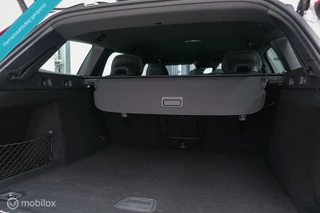 Volvo V60 Volvo V60 2.0 T8 Recharge AWD R-Design | NL auto | DAB+ | CarPlay | Adaptive | Blis | Rijklaar | - afbeelding nr 54