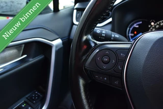 Toyota RAV4 Toyota RAV4 2.5 Hybrid Style Two Tone NAVIGATIE/CAMERA/STUURW/STOELVW/ETC.! - afbeelding nr 32