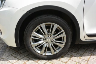 Suzuki Baleno Suzuki Baleno 1.0 High Executive 5-deurs Stootlijstset - afbeelding nr 15