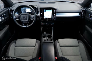 Volvo XC40 Volvo XC40 MY23 (facelift) T4 211PK RECHARGE CORE BRIGHT | CAMERA | 19INCH - afbeelding nr 2