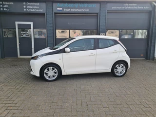 Toyota Aygo 1.0 VVT-i x-play AUTOMAAT