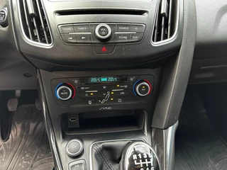 Ford Focus Ford Focus 1.0 Titanium Edition navi airco/ecc keurige auto - afbeelding nr 17