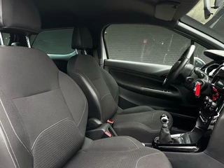 Citroën DS3 Citroën DS3 1.2 So Chic // Dealeronderhouden // 80.000km! // - afbeelding nr 4