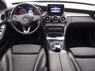 Mercedes-Benz C-Klasse AUTOMAAT / ELEK TREKHAAK / FULL LED / NAVI / CLIMA / PDC / CRUISE / NL-AUTO - afbeelding nr 8