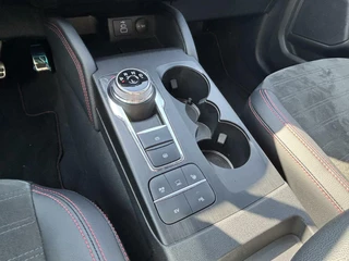 Ford Kuga Ford Kuga 2.5 PHEV ST-line X Graphite Tech 225PK Adaptieve Cruise Navi Camera Climate Stoelverwarming Voorruit Verwarming B&O Head Up Keyless 19'' Inch Velgen *1500KG Trekgewicht* - afbeelding nr 17