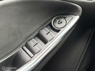 Ford Focus Ford Focus 2.0 ST. HALF LEDER, XENON, NAVI, 1 EIGENAAR. - afbeelding nr 18