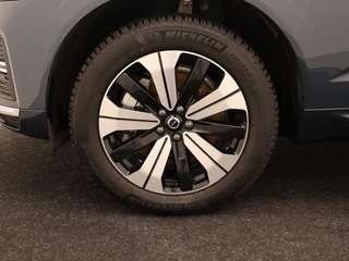 Volvo XC60 Volvo XC60 T6 PLUG-IN HYBRID LONG RANGE ESSENTIAL EDITION SCHUIFDAK ACC BLI - afbeelding nr 9