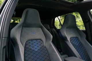Volkswagen Golf Volkswagen Golf 2.0 TSI R 4Motion Performance Akrapovic HK - afbeelding nr 34