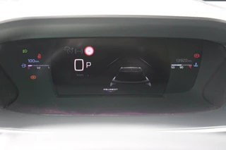 Peugeot 2008 Peugeot 2008 1.2 130PK AUTOMAAT GT PACK | NAVIGATIE | FULL LED KOPLAMPEN | DRAADLOZE APPLE CARPLAY/ANDROID AUTO | ADAPTIVE CRUISE CONTROL | CAMERA VOOR + ACHTER | CLIMATE CONTROL | LICHTMETALEN VELGEN 17