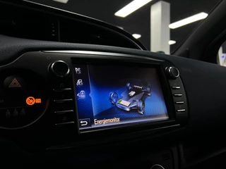 Toyota Yaris Toyota Yaris 1.5 Hybrid Bi-Tone| Lane | Camera | LED |Keyles - afbeelding nr 21