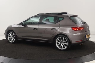 SEAT Leon SEAT Leon 1.4 TSI FR | Panoramadak | Stoelverwarming |  Carplay | Sfeerverlichting | Navigatie | Leder/Alcantara | SEAT Sound | Climate control | Full LED | Parkeerhulp | Cruise control - afbeelding nr 2