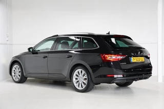 Škoda Superb Škoda Superb Combi 1.4TSI iV 218PK Business Ed. Plus *NAP/Trekh/Virtual/Stoelvw/Keyless* - afbeelding nr 2