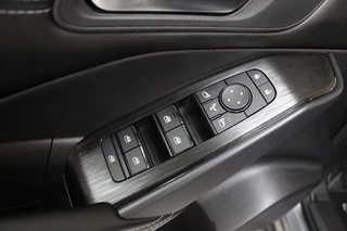Nissan QASHQAI Nissan QASHQAI 1.3 MHEV X Acenta Panoramadak / automaat / 19