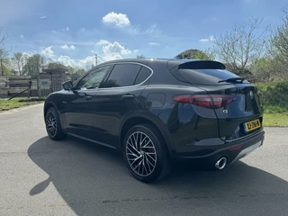 Alfa Romeo Stelvio Alfa Romeo Stelvio 2.0 T Q4 Luxery, 320pk, 20 inch, top!! - afbeelding nr 18