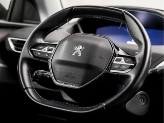 Peugeot 5008 Automaat (APPLE CARPLAY, GROOT NAVI, LEDER, STOELVERWARMING, SPORTSTOELEN, GETINT GLAS, TREKHAAK, CRUISE, LANE ASSIST, NIEUWE APK, NIEUWSTAAT) - afbeelding nr 18