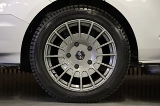 Ford Transit Custom | DAB | 3-Zitter | Dealer onderhouden | Nieuwe APK - afbeelding nr 27