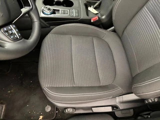 Ford Kuga Ford Kuga 2.5 PHEV Titanium 225pk | Driver Assistance Pack | Winterpack | Wegklapbare Trekhaak | All Season Michelin Cross Climate | 1.500kg Trekgewicht - afbeelding nr 9