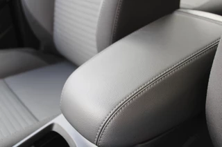 Ford C-MAX Ford C-Max 1.0 Titanium | Trekhaak | Navigatie | Climate control - afbeelding nr 24