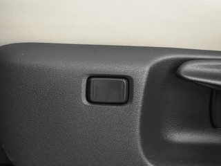 Lexus LBX Lexus LBX Elegant | Leder interieur | Electr. Achterklep | Parkeersensoren - afbeelding nr 19
