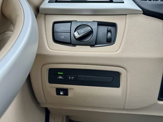 BMW 3 Serie BMW 3-serie 330e 252pk Centennial High Executive | Plug In Hybride | Lage KM NAP ! | Luchtvering | Compleet | NL Auto & Dealeronderhouden | - afbeelding nr 23