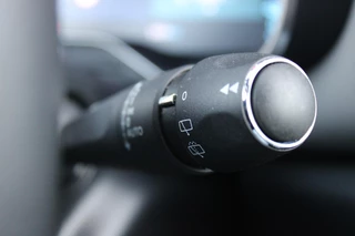 Citroën C5 Aircross Citroen C5 Aircross 1.6 Plug-in 225PK Hybrid BUSINESS | NAVIGATIE | APPLE CARPLAY/ANDROID AUTO | KEYLESS ENTRY/START | LED KOPLAMPEN | DODEHOEK DETECTIE | LICHTMETALEN VELGEN 18