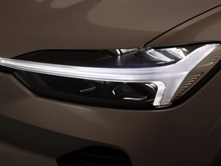 Volvo XC60 Volvo XC60 T6 PLUG-IN HYBRID PLUS DARK SCHUIFDAK CAMERA HARMAN KARDON ACC - afbeelding nr 11