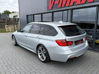 BMW 3 Serie BMW 320i Touring AUT M-Sport Stoelvw Pano NaviProf Trekhaak - afbeelding nr 7