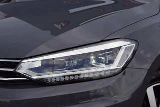 Volkswagen Touran Volkswagen Touran 1.5 TSI DSG R-Line / 7Pers./Panodak /trekhaak wegkl./ACC/Side-as - afbeelding nr 13