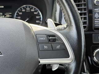 Mitsubishi Outlander Mitsubishi Outlander 2.0 PHEV Instyle 2e Eigenaar,Navi,Schuifdak,Camera,Stoelverwarming,Leder,Clima,Cruise,Pdc V+A,Nieuwe Apk bij Aflevering - afbeelding nr 15