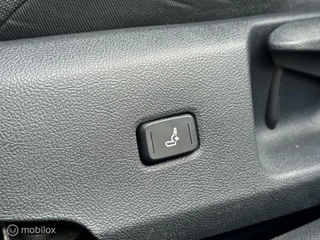 Toyota Corolla Toyota Corolla 1.8 Hybrid Business | NAP | LED | 17