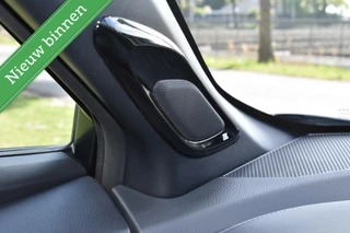 Toyota C-HR Toyota C-HR 1.8 Hybrid Executive JBL/MATRIX/STOELVW/CAMERA/VOL MET OPTIES! - afbeelding nr 11