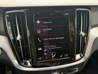 Volvo V60 Volvo V60 T6 340PK Recharge R-Design| Panodak| Adap.Cruise| 360Camera| Tre - afbeelding nr 42