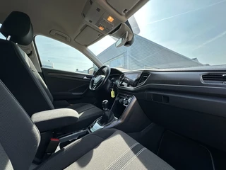 Volkswagen T-Roc Volkswagen T-Roc 1.0 TSI Style Trekhaak 18'' LM velgen PDC V+A - afbeelding nr 16