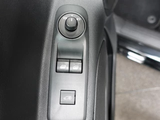 Peugeot Partner Peugeot Partner 100PK L2 Trekhaak 3-Zits Cruise control Parkeersensoren Radio Bluetooth - afbeelding nr 10