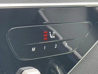 Mercedes-Benz C-Klasse Mercedes-Benz C-klasse 300 e AMG Line Adaptive cruise control Climate control Navi Apple / Android Leder/Alcantara - afbeelding nr 29