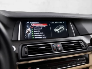 BMW 5 Serie BMW 5 Serie 535i High Executive 306Pk Automaat (VIRTUAL COCKPIT, 6 CILINDER, GROOT NAVI, MEMORY SEATS, LEDER, STOELVERWARMING, CAMERA, HARMAN/KARDON, XENON, NIEUWE APK, NIEUWSTAAT) - afbeelding nr 26