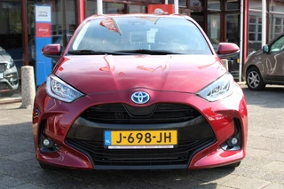 Toyota Yaris Toyota Yaris 1.5 Hybrid First Edition - afbeelding nr 2