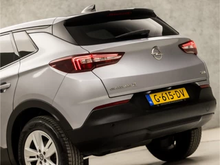 Opel Grandland X Opel Grandland X 1.2 Turbo Business+ (APPLE CARPLAY, GROOT NAVI, STUUR/STOELVERWARMING, LEDER, SPORTSTOELEN, GETINT GLAS, DAB+, LANE ASSIST, NIEUWE APK, NIEUWSTAAT) - afbeelding nr 13