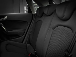 Audi A1 Sportback Audi A1 Sportback 1.6 TDI S-Line 5-Deurs | NAVI | CRUISE | BT-AUDIO | 17