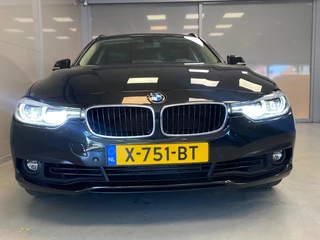 BMW 3 Serie BMW 3-serie Touring 318i Executive | LED | ELEKT ACHTERKLEP | NAVI | 18