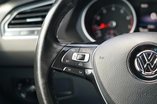 Volkswagen Tiguan Volkswagen Tiguan 1.4 TSI 4Motion Highline Business R - Trekhaak - Standkachel - Stoelverwarming & stuurwielverwarming - Parkeercamera - Climate Control - Cruise Control - LED - - afbeelding nr 37