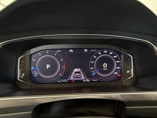 Volkswagen Tiguan Volkswagen Tiguan 1.5 TSI R-Line Bns+ | PANO | CAMERA | TREKHAAK | NAVI - afbeelding nr 83