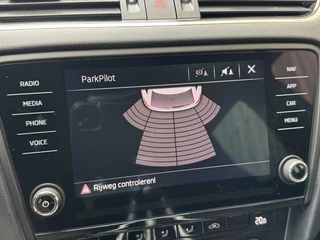 Škoda Octavia Skoda Octavia Combi 1.0 TSI Sport Navigatiesysteem | Trekhaak | Apple CarPlay | Climate control | Cruise control | Getint glas | Parkeersensoren achter - afbeelding nr 26